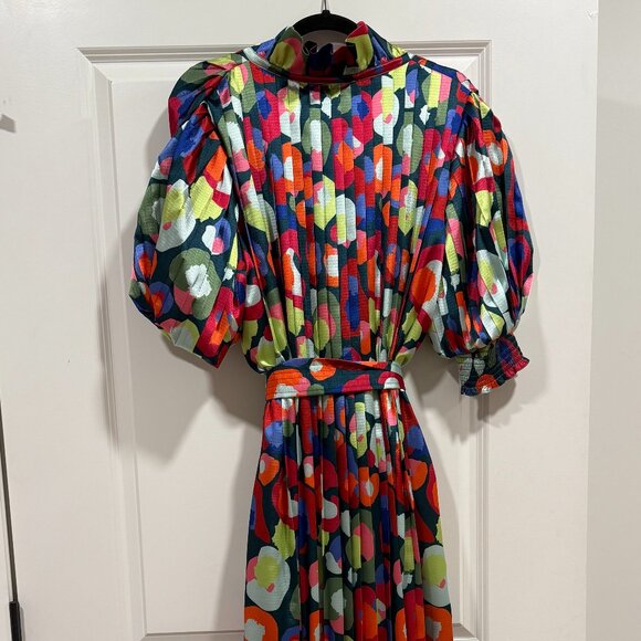 Emily Mccarthy Rowan Pleated Cheetah Dress size L Like New - Picture 4 of 5